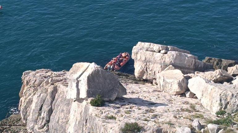 Amasra'da Rus Turistlerin Kayalıklarda Mahsur Kalması