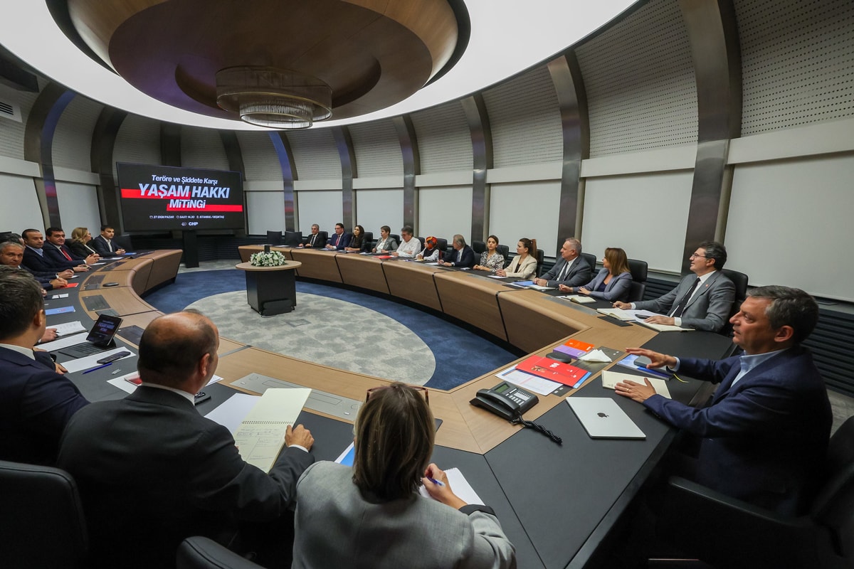 CHP Lideri Özgür Özel'in Doğu ve Güneydoğu Ziyareti