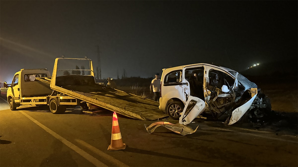 Diyarbakır Hani'de Trafik Kazası: 3 Ölü, 3 Yaralı