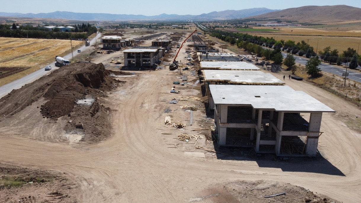 Elazığ Belediyesi'nden Batı Prestij Konutları Projesine Yatırım