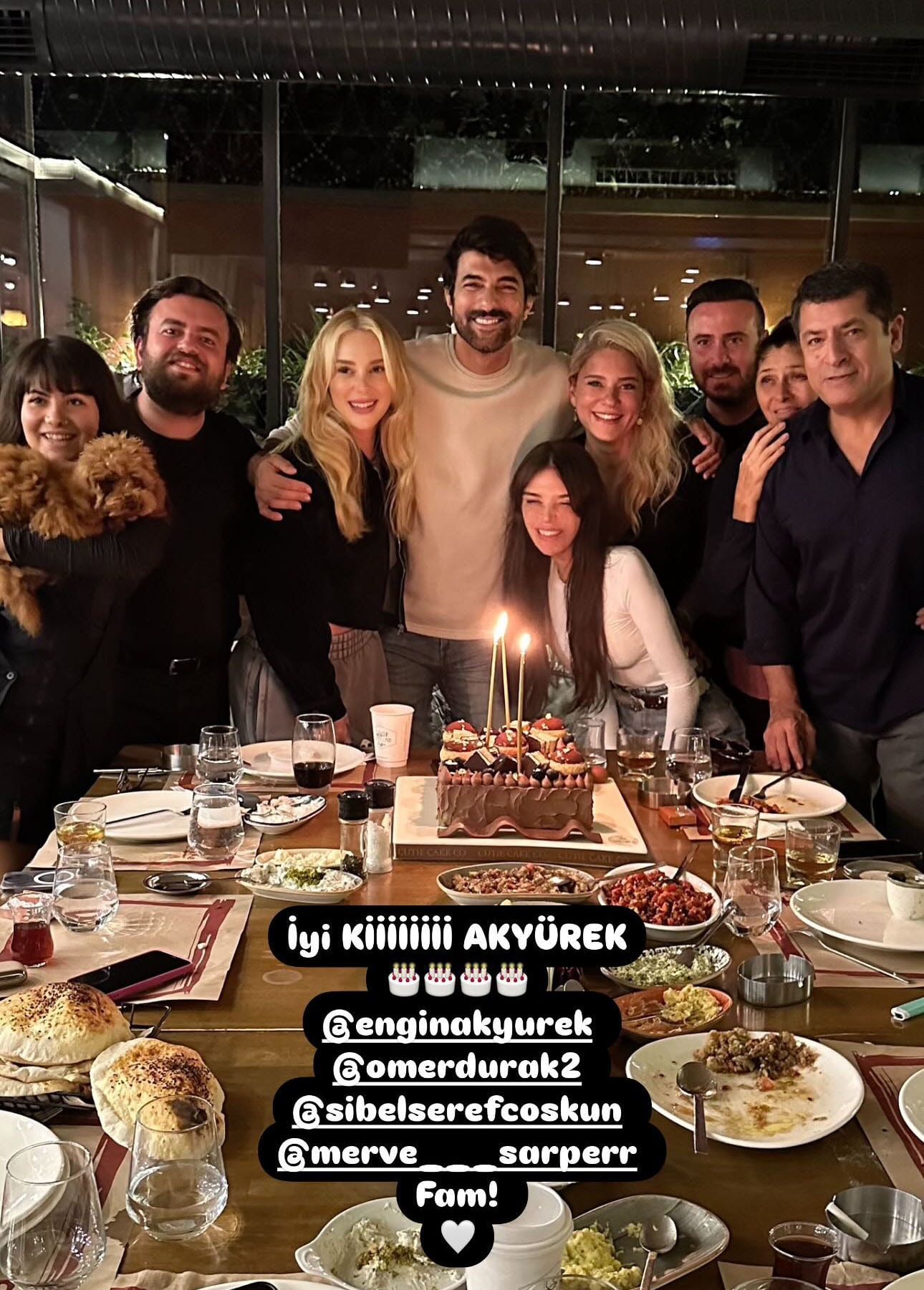 Engin Akyürek'in Doğum Günü Kutlaması ve Binnur Kaya'nın Başarısı