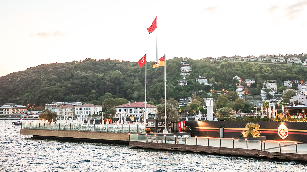 Galatasaray Adası'nda Değer Tartışmaları