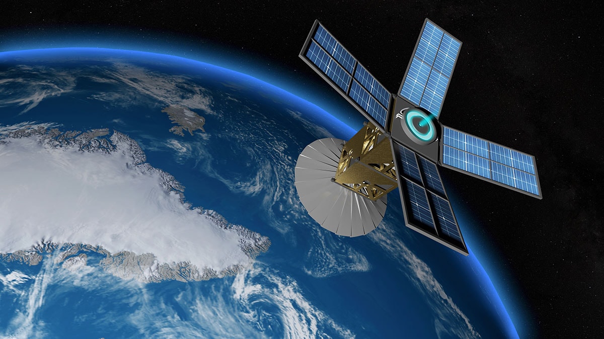 Intelsat 33e Uydusunun Gizemli Parçalanması