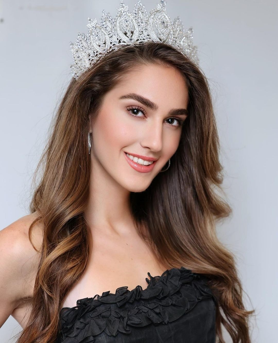 Miss Turkey 2024: İdil Bilgen'in Mesleki Yolculuğu ve Atama Süreci