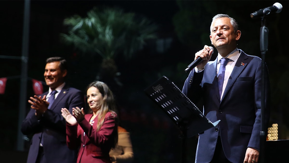 CHP Genel Başkanı Özgür Özel, Cumhuriyet Bayramı Coşkusunu Manisa'da Yaşadı