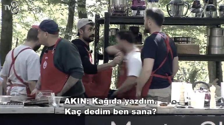 Kerem ve Akın Arasındaki Gerginlik