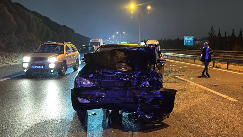 Anadolu Otoyolu'nda Zincirleme Trafik Kazası: 10 Yaralı