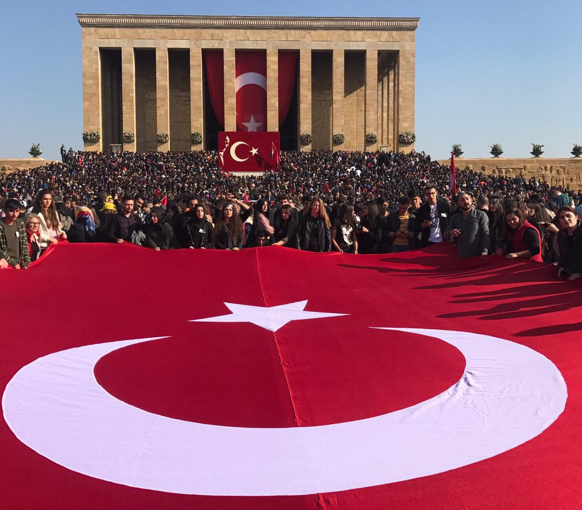 Anıtkabir ve Selçuklu Mirası: Atatürk'e Saygı ve Anma Törenleri