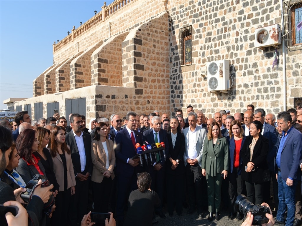 Ekrem İmamoğlu'nun Ahmet Türk Ziyareti