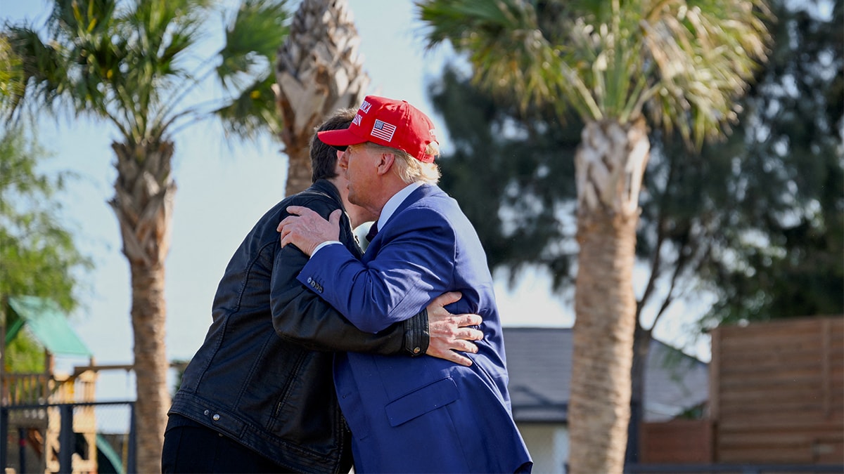 Elon Musk ve Donald Trump'ın Uzay Maceraları