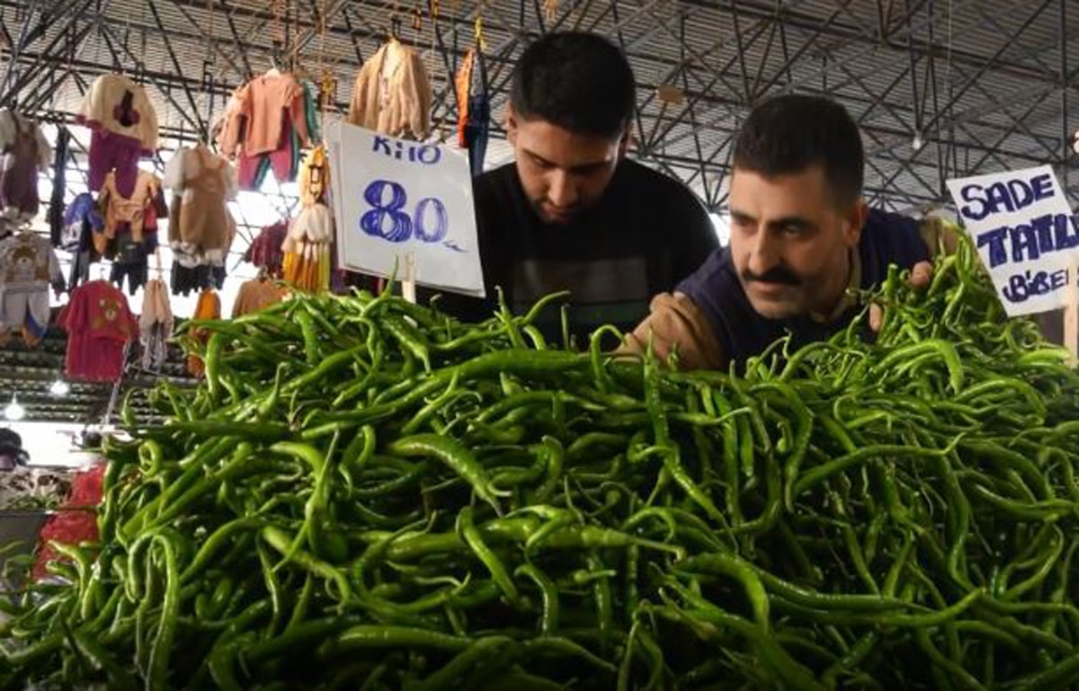 Eyüp Cuma Pazarı'nda Yaşanan Zorluklar