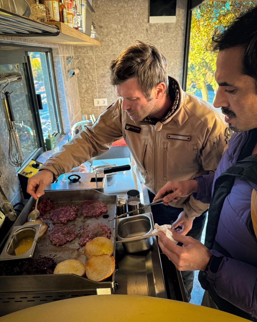 Kıvanç Tatlıtuğ ve Başak Dizer'in Mutlu Hayatı