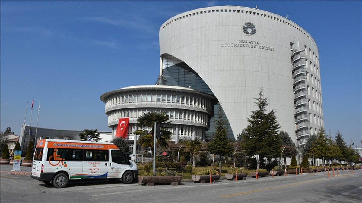 Kocaeli Büyükşehir Belediyesi'nin İhale Skandalı ve Sayıştay Uyarıları