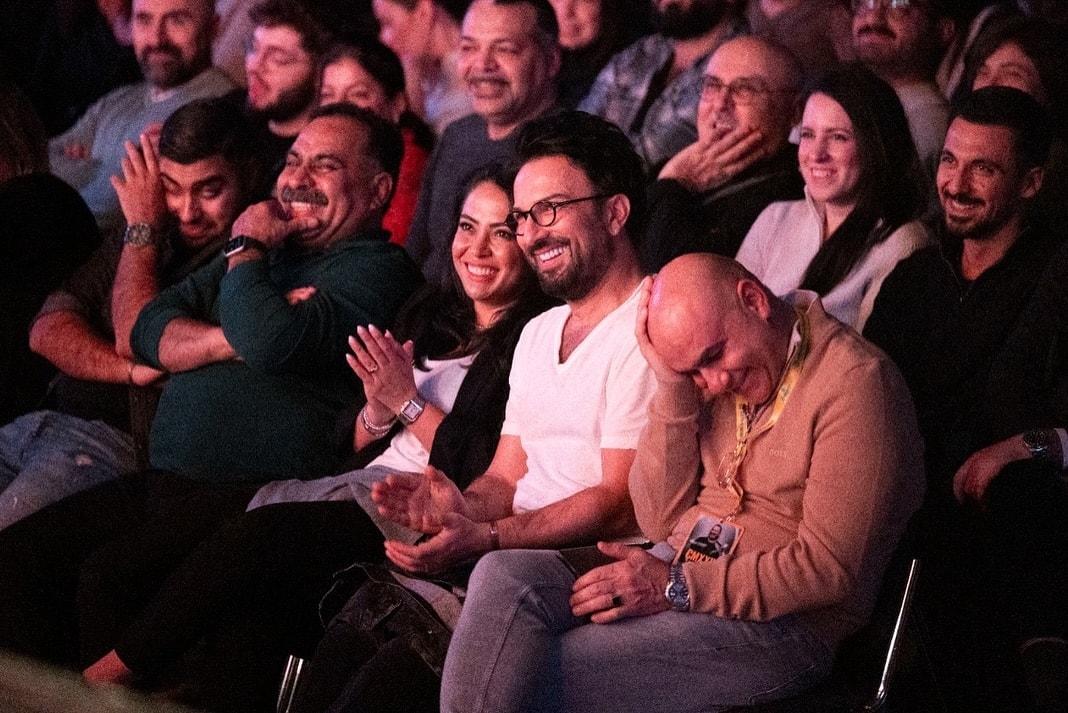 Tarkan ve Pınar Tevetoğlu, Cem Yılmaz'ın Gösterisini İzledi