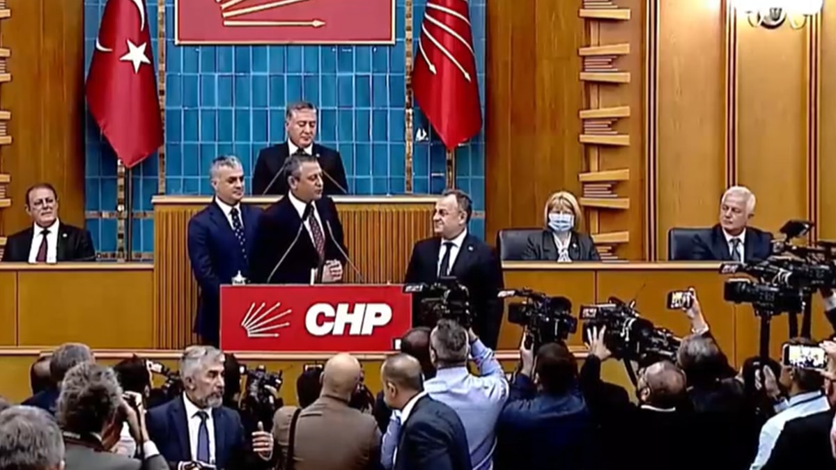 Trabzon Yomra Belediye Başkanı Mustafa Bıyık, CHP'ye Katıldı