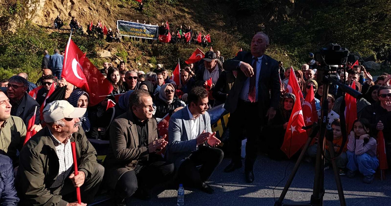 Uzungöl'de HES Projesine Karşı Eylem Düzenlendi